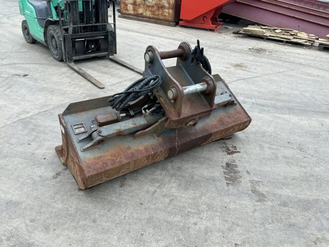 Strickland TDS15 Tilting Grading Bucket (ST24682)