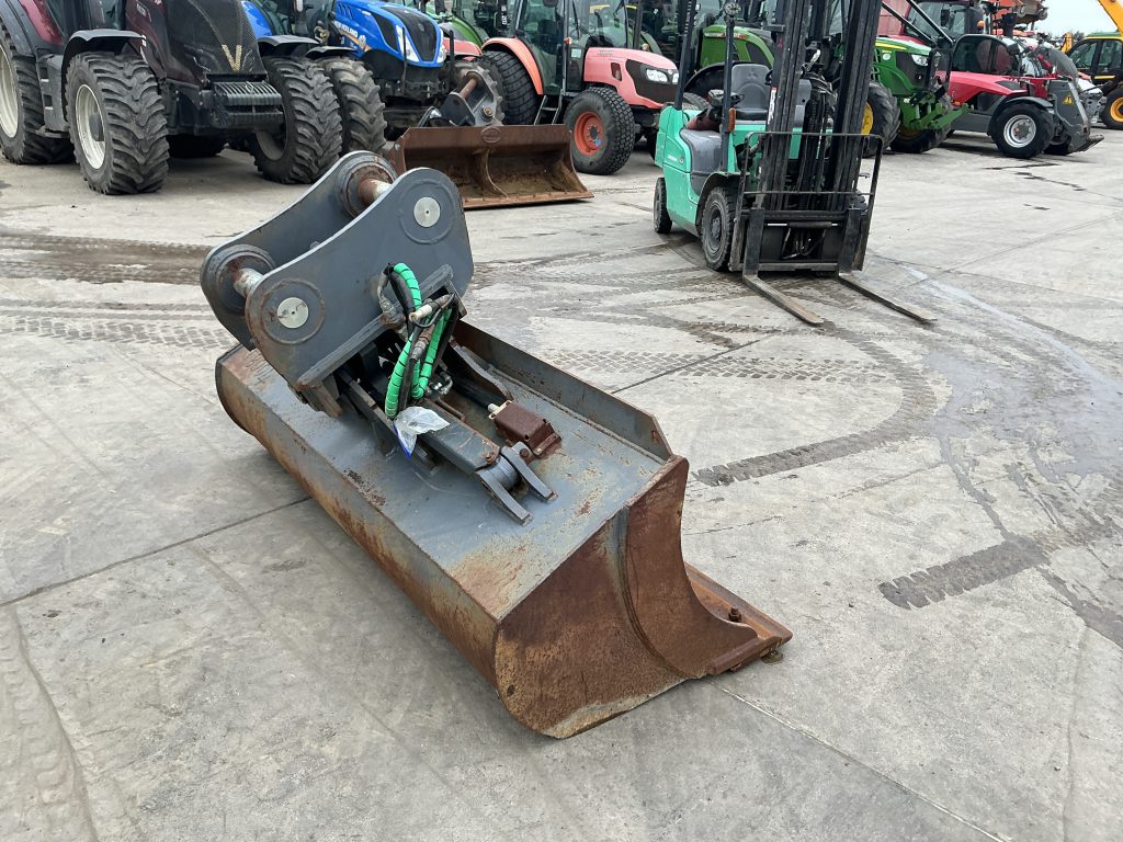 Strickland TDS 22 Tilting Grader Bucket (ST24681)