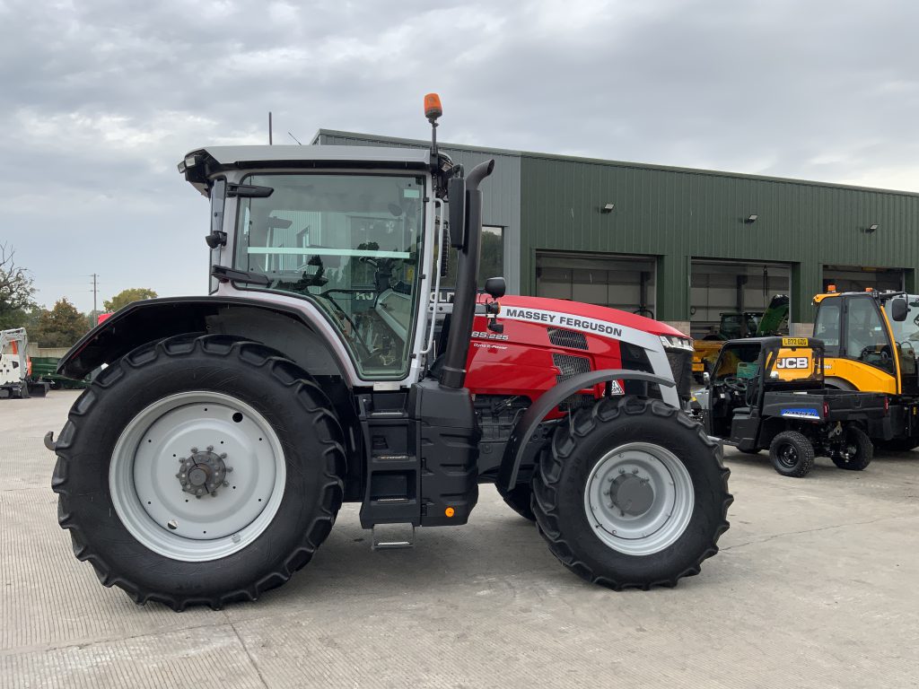 Massey Ferguson 8s.225 Dyna E Power Tractor (ST24558)