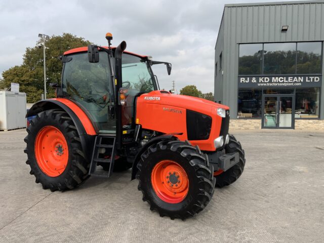Kubota M135 GX Tractor (ST24279)