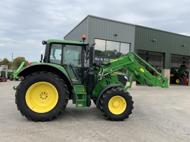 John Deere 6120M Tractor (ST24650)