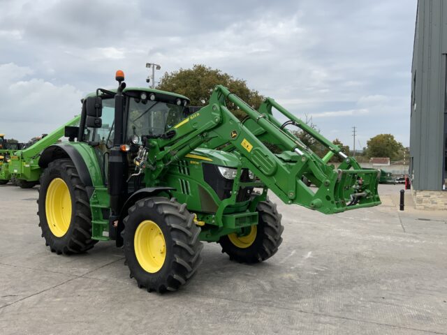 John Deere 6120M Tractor (ST24650)