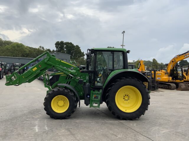 John Deere 6120M Tractor (ST24650)