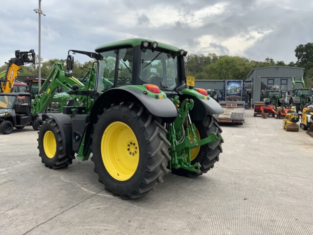 John Deere 6120M Tractor (ST24650)