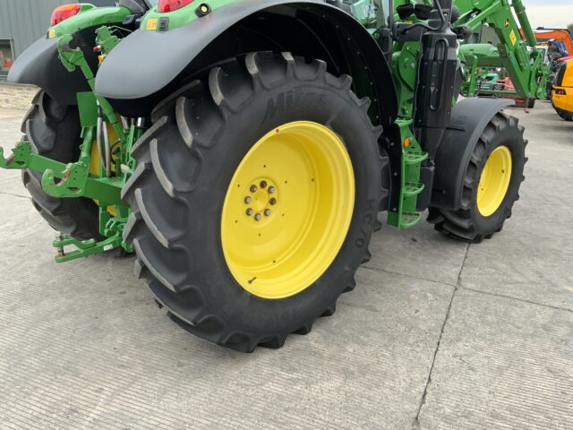 John Deere 6120M Tractor (ST24650)