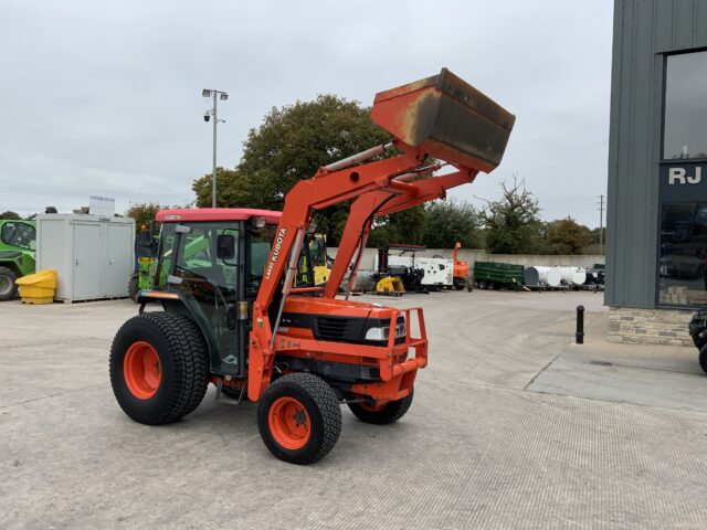 Kubota L4200 Tractor (ST24435)