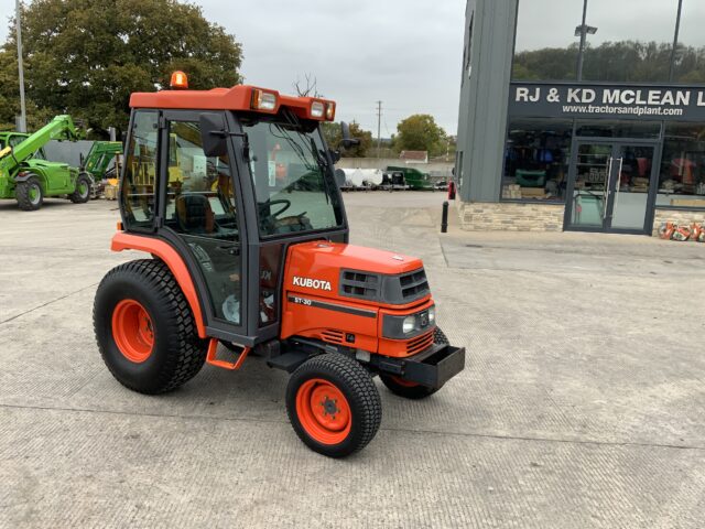 Kubota ST30 Compact Tractor (ST24350)