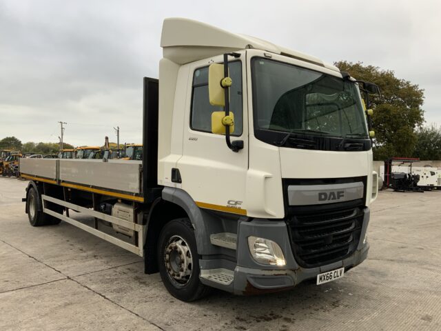 DAF CF220 Lorry (S24820)