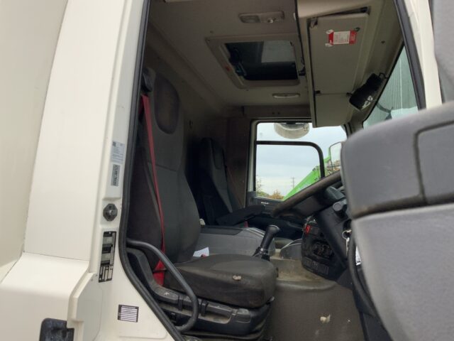 DAF CF220 Lorry (S24820)