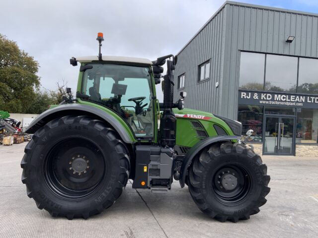 Fendt 722 Profi Plus Tractor (ST24772)