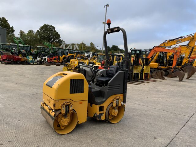 Volvo DD15 Roller (ST24728)