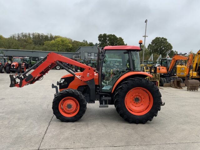 Kubota M8540 Tractor (ST24583)