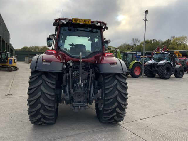 Valtra T235 ACTIVE Twin Track Reverse Drive
