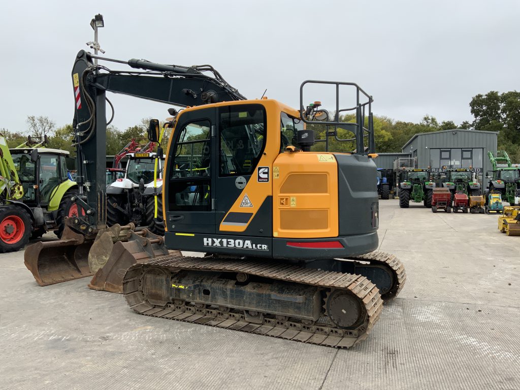 Hyundai HX130A lCR Digger (ST24831)