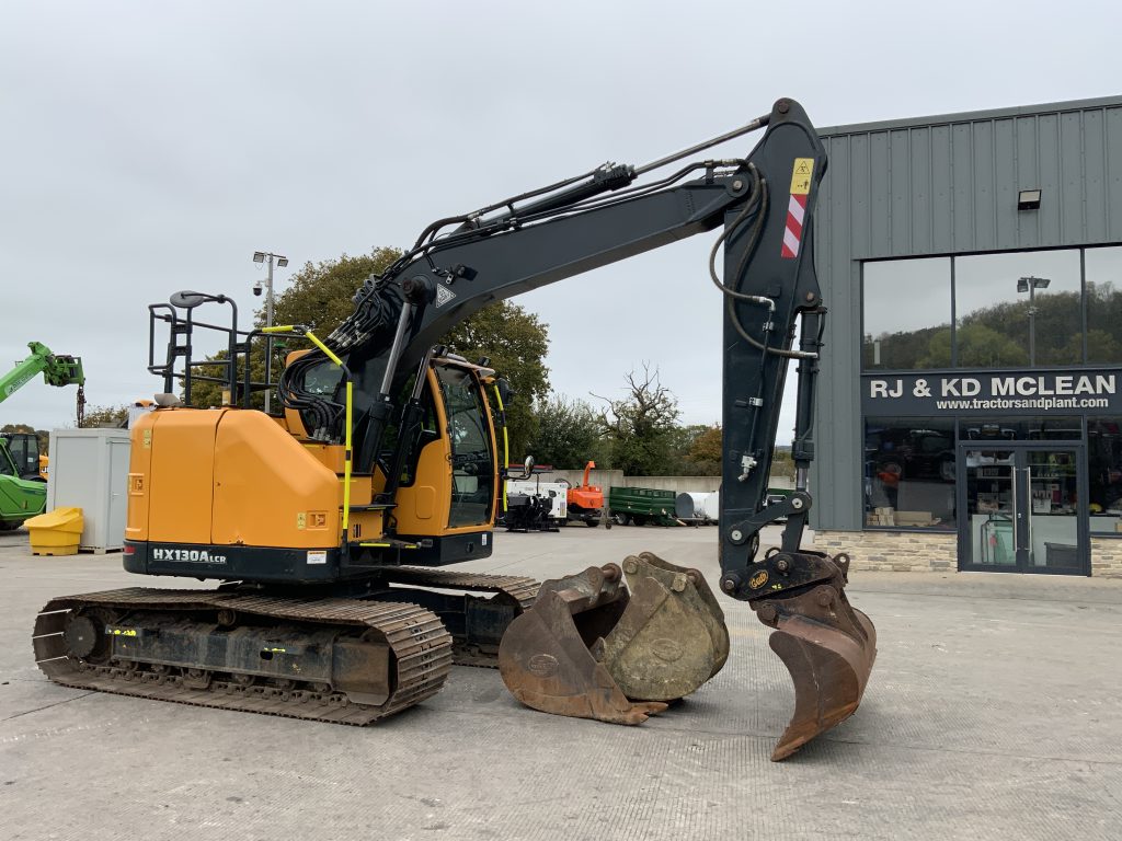 Hyundai HX130A lCR Digger (ST24831)