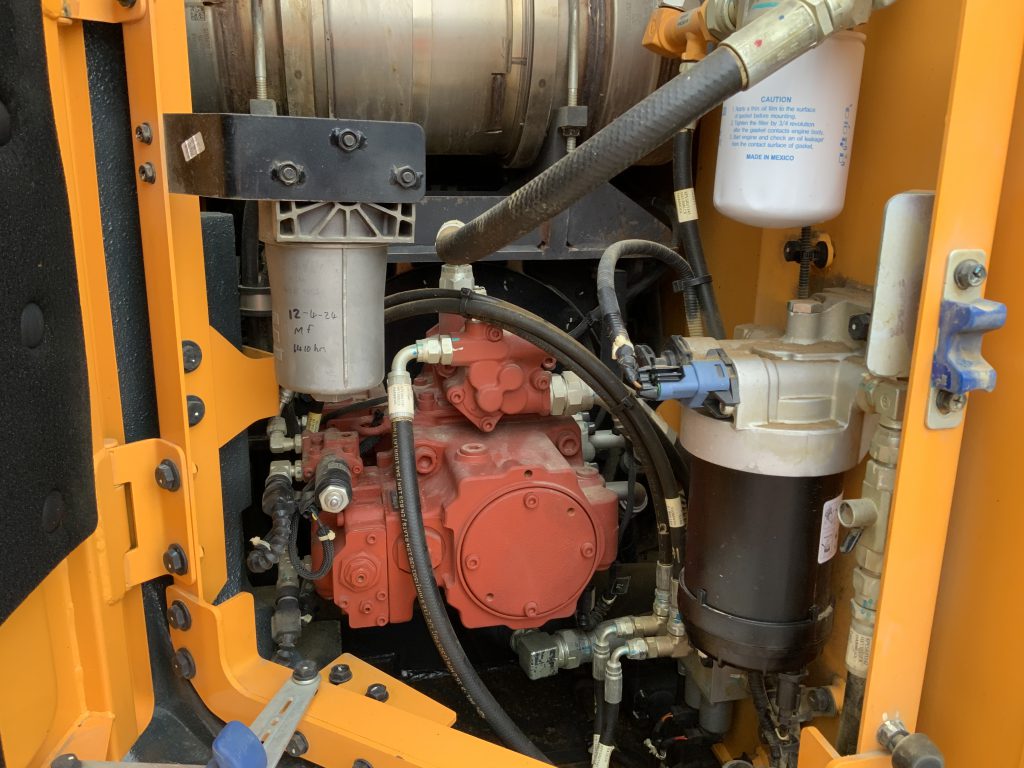 Hyundai HX130A lCR Digger (ST24831)