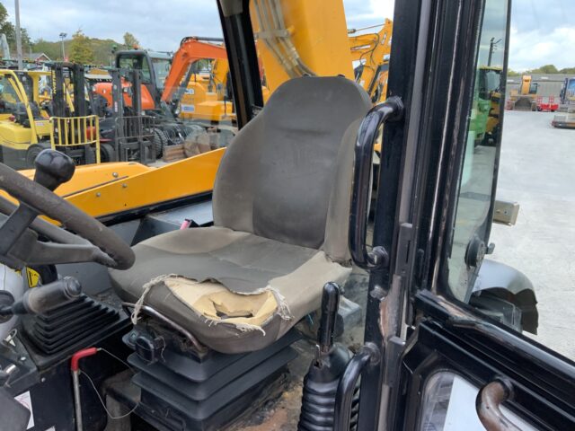JCB 530-70 Telehandler (ST24567)