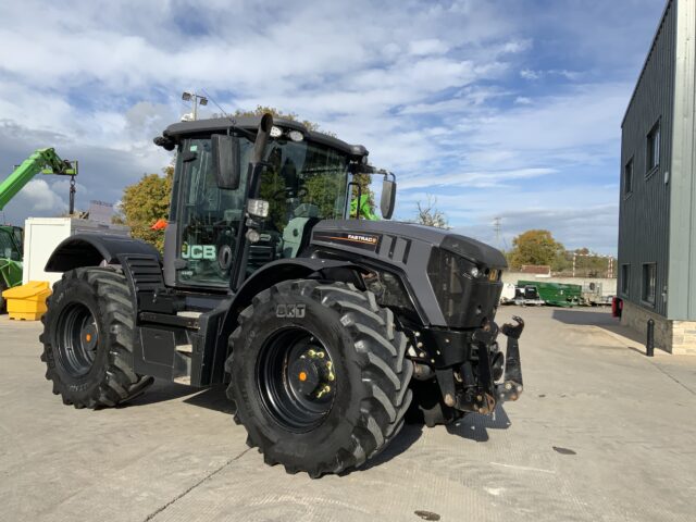 JCB 4220 Fastrac Tractor (ST24887)