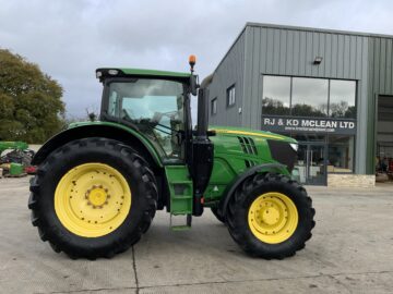 John Deere 6215R Tractor (ST24594)