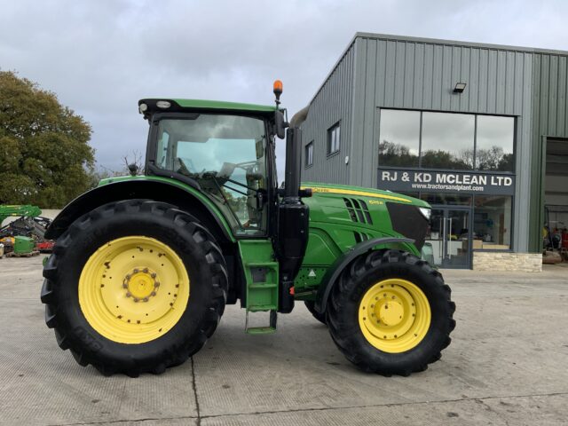 John Deere 6215R Tractor (ST24594)