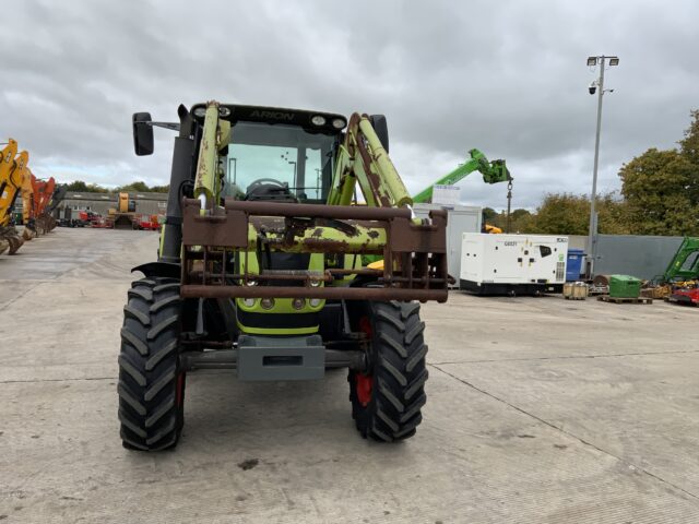 Claas Arion 530 Tractor (ST24310)