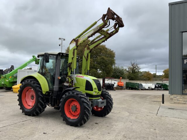Claas Arion 530 Tractor (ST24310)