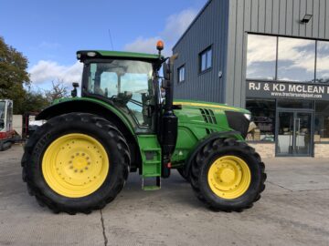 John Deere 6215R Tractor (ST24593)