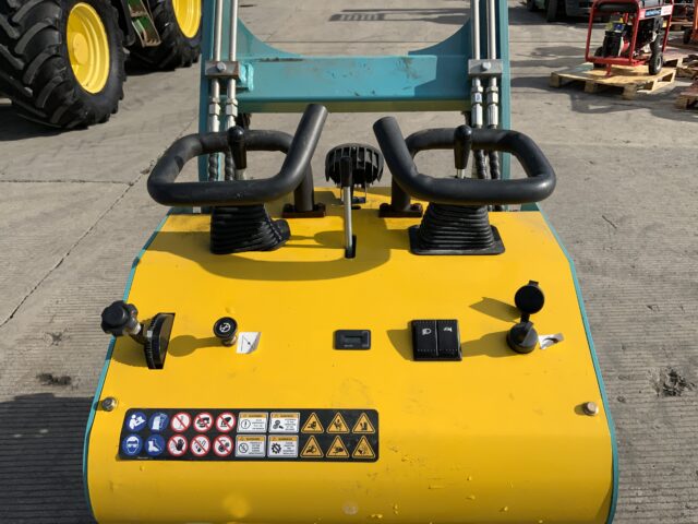 Machpro MP S300 Tracked Skid Steer (ST22313)