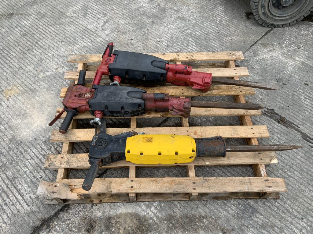 X3 Air Breaker Guns comes with Chisels