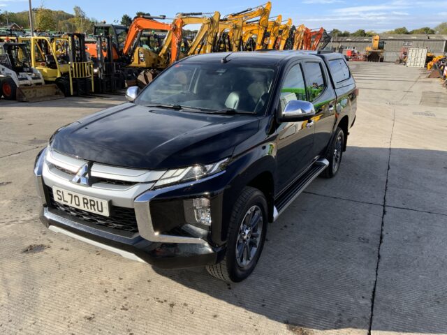 Mitsubishi L200 2.2 DI-D DC Barbarian Auto 4WD Euro 6 (s/s) 4dr (ST24937)