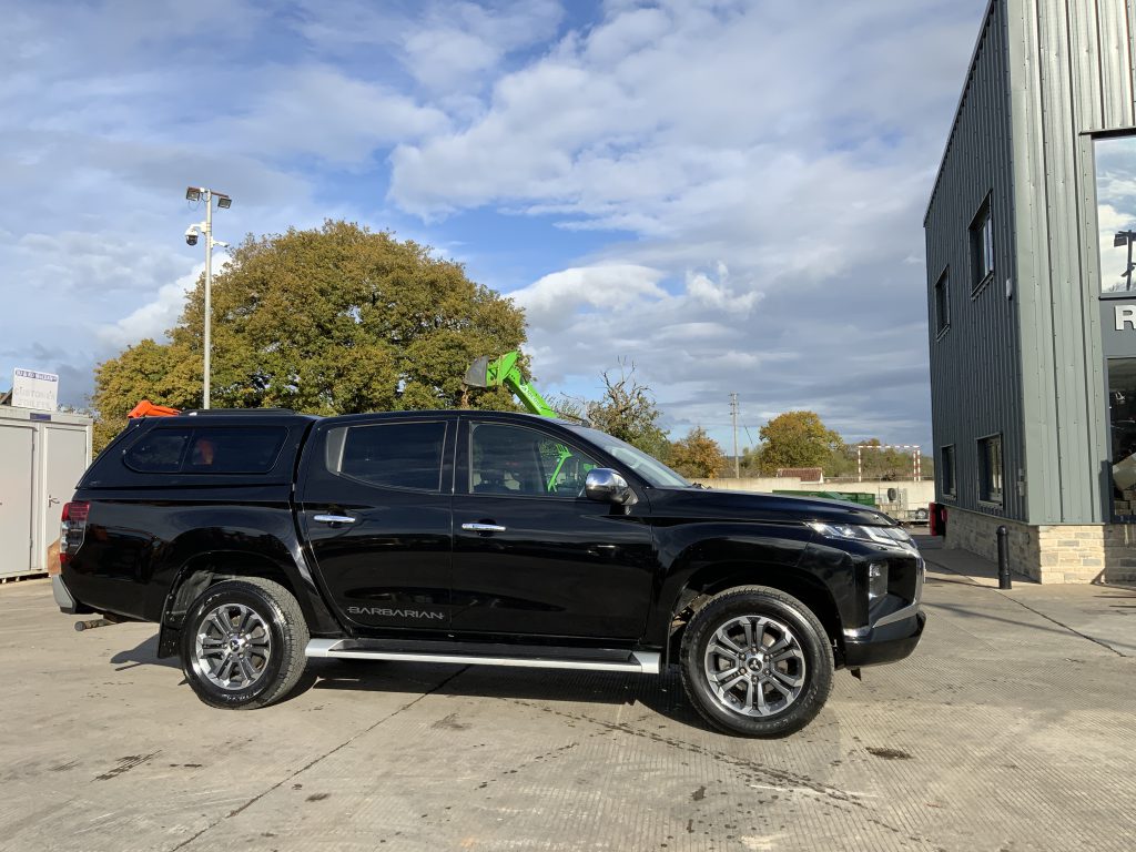 Mitsubishi L200 2.2 DI-D DC Barbarian Auto 4WD Euro 6 (s/s) 4dr (ST24937)