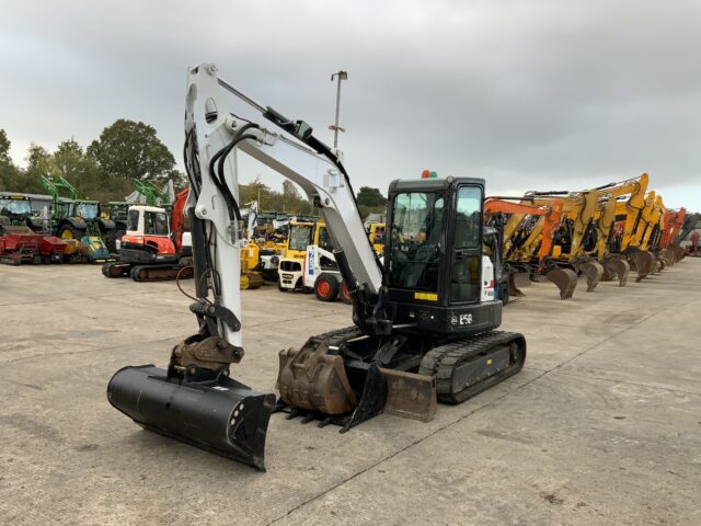 Bobcat E50 Digger