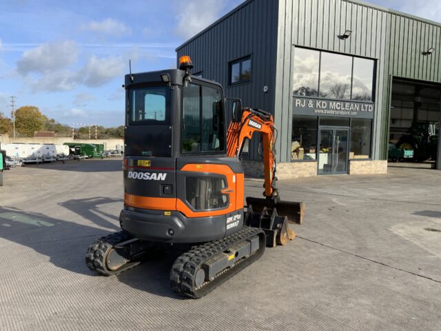Doosan DX27Z Series 7 Digger (ST24961)