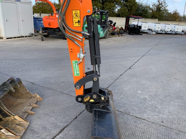 Doosan DX27Z Series 7 Digger (ST24961)