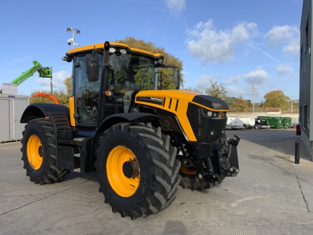 JCB 4220 Fastrac Tractor (ST24436)