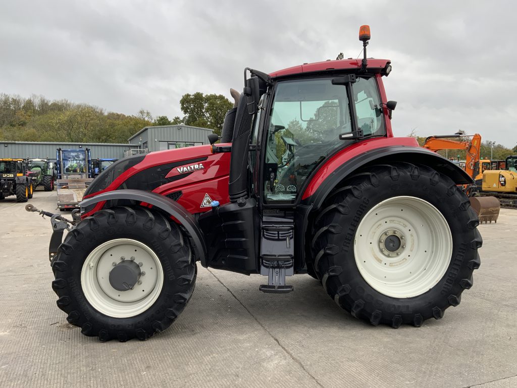 Valtra T254 Versu Tractor (ST24771)