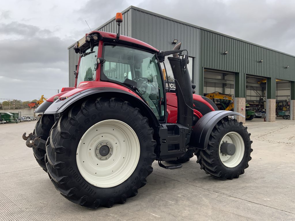 Valtra T254 Versu Tractor (ST24771)