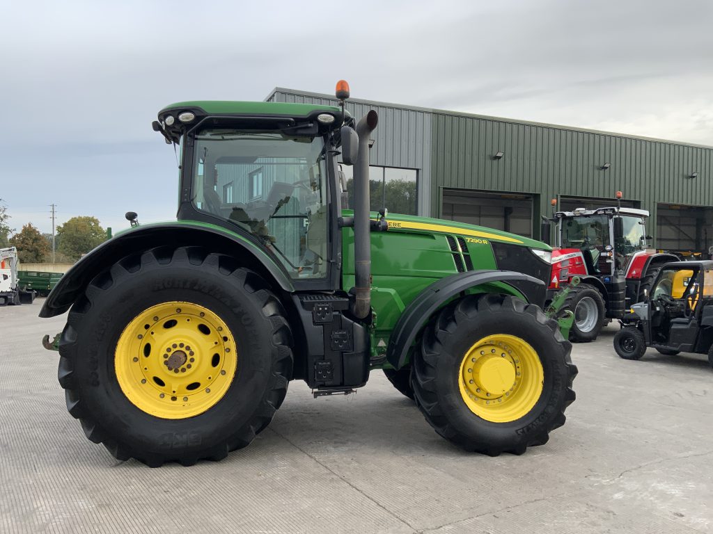 John Deere 7290R Tractor (ST24391)