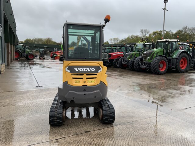 Volvo ECR25D Digger (ST24840)