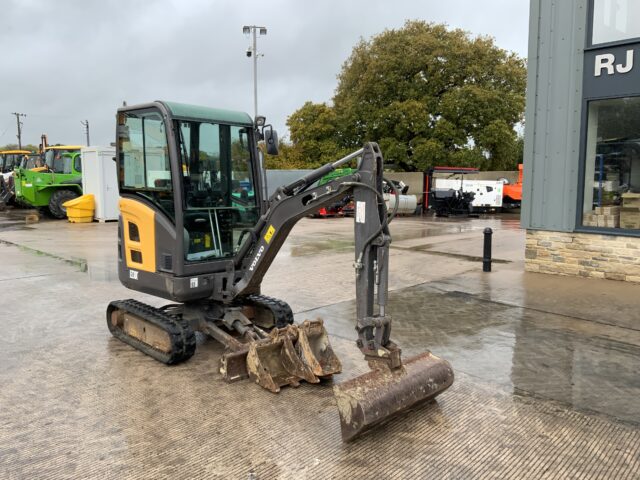 Volvo EC18C Digger (ST24839)