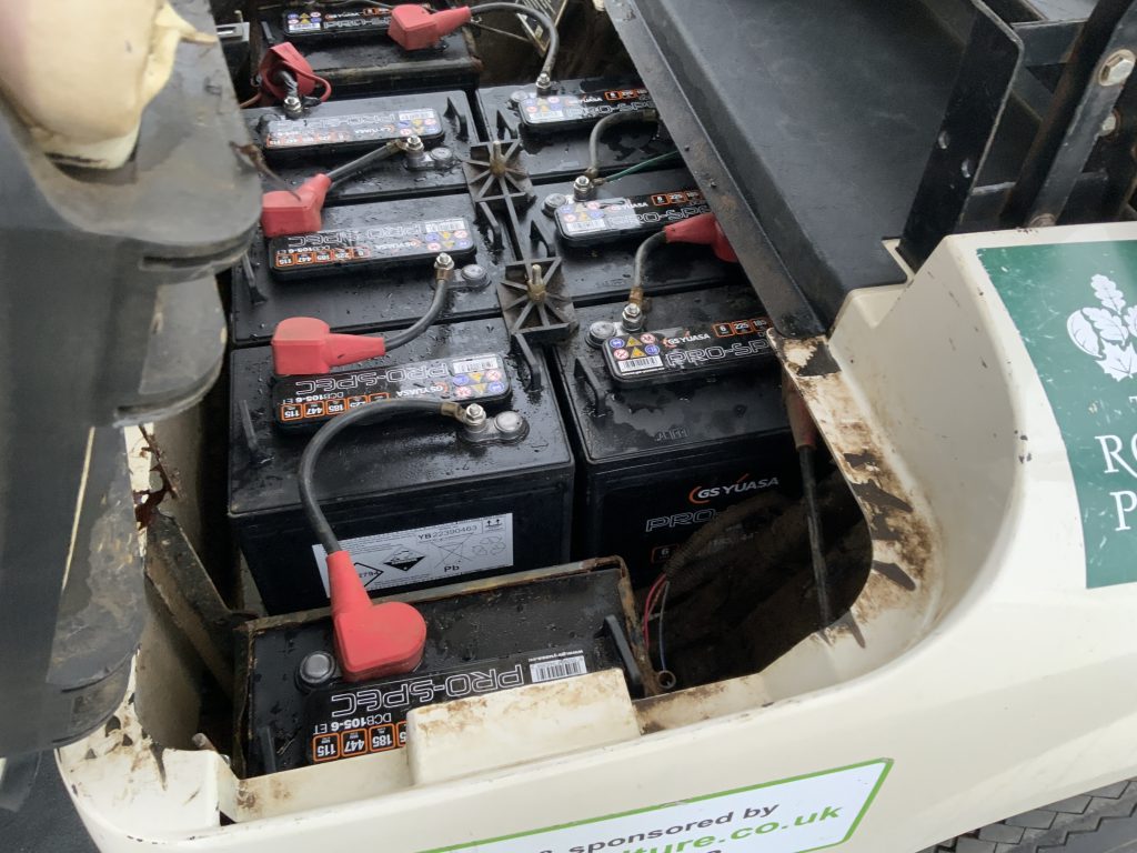 Cushman Shuttle 6 Golf Cart (ST24400)