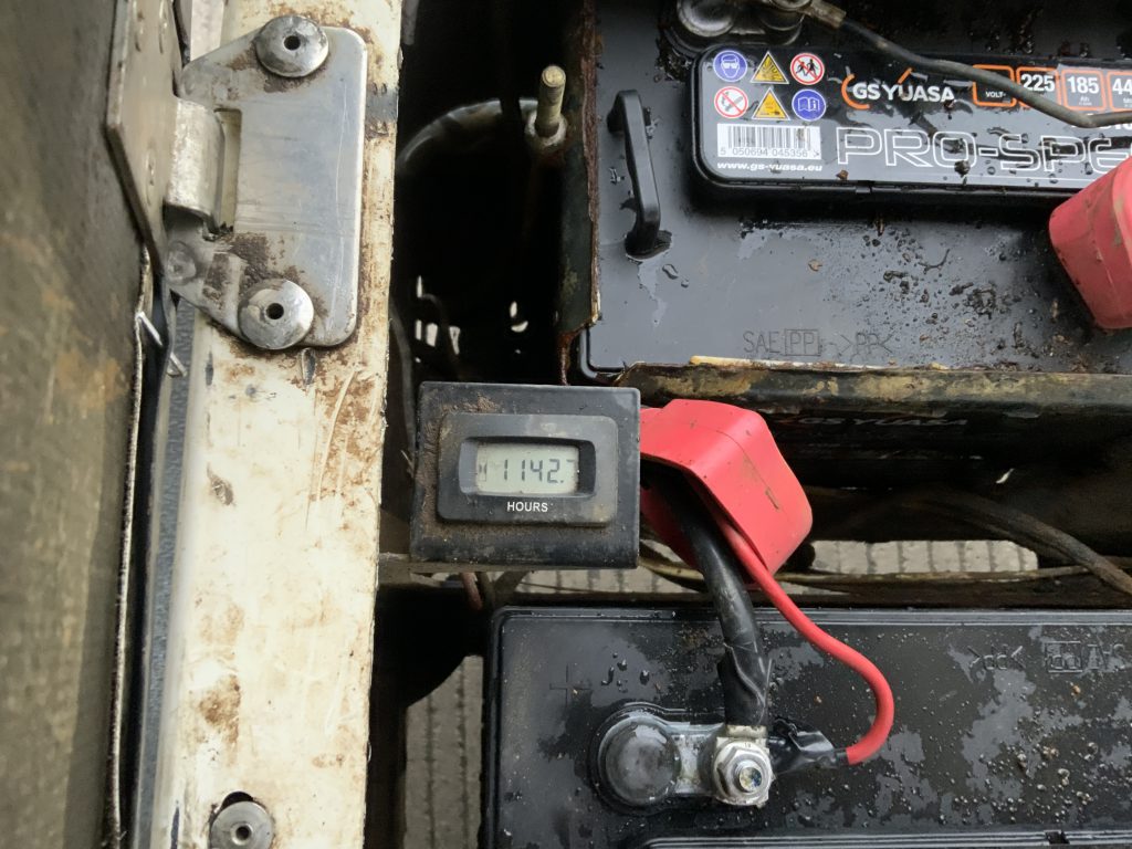 Cushman Shuttle 6 Golf Cart (ST24400)