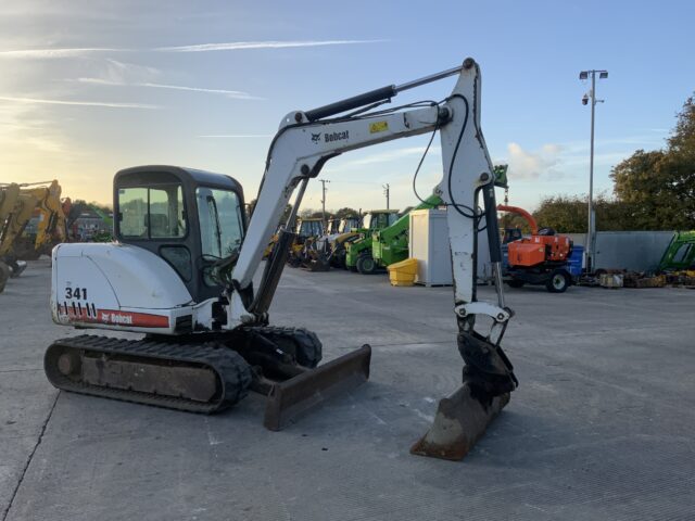 Bobcat 341 Digger (ST24915)