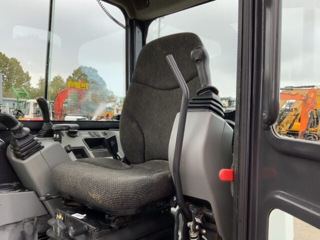 Bobcat E50 Digger