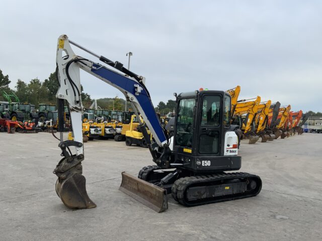 Bobcat E50 Digger (ST24686)