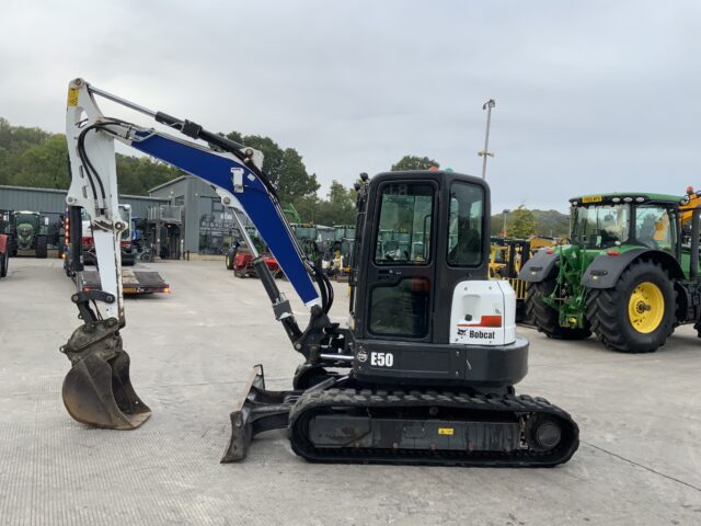 Bobcat E50 Digger (ST24686)