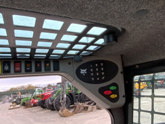 Bobcat S100 Skid Steer loader (ST23943)