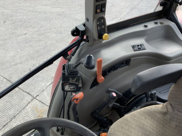 Case JXU 105 Tractor (ST23938)