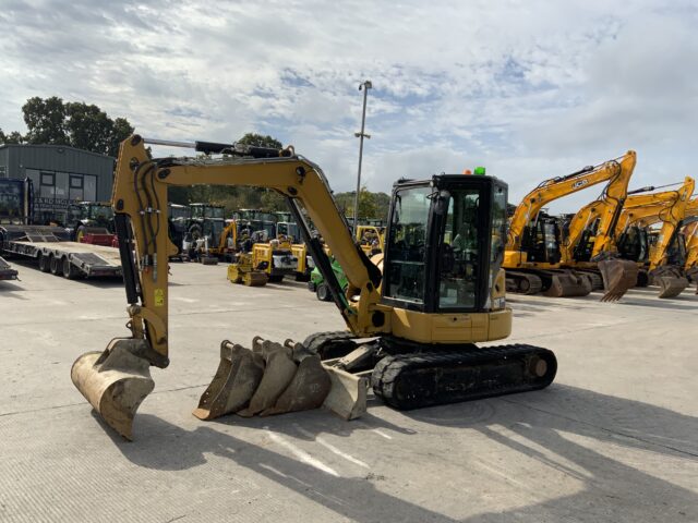 Caterpillar 305E2 CR Digger (ST24576)