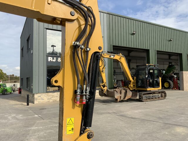 Caterpillar 305E2 CR Digger (ST24576)